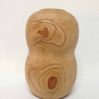 Claire Lippmann - Fresno, calado en madera, barniz.