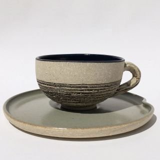 Claire Lippmann - Cerámica de Alta Temperatura, torno, esmalte vidriado.