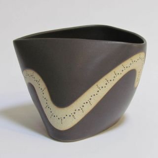 Claire Lippmann - Cerámica de Alta Temperatura, torno, placas, esmalte vidriado.