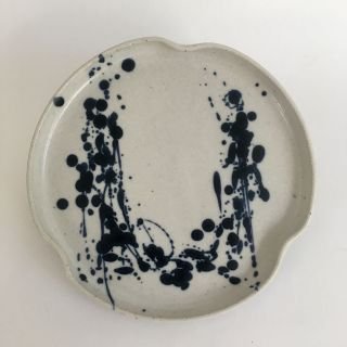 Claire Lippmann - Cerámica de alta temperatura, torno, vidriado.