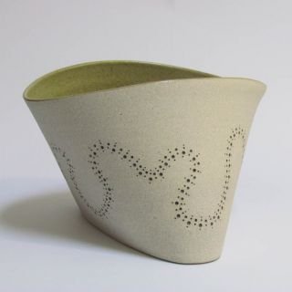 Claire Lippmann - Cerámica de Alta Temperatura, torno, placas, esmalte vidriado.