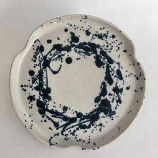 Claire Lippmann - Cerámica de alta temperatura, torno, vidriado.