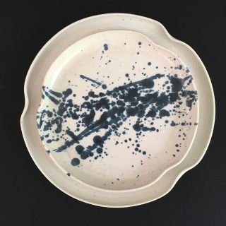 Claire Lippmann - Cerámica de Alta Temperatura, torno, esmalte vidriado.