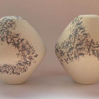 Claire Lippmann - Cerámica de alta temperatura, placas, óxidos.