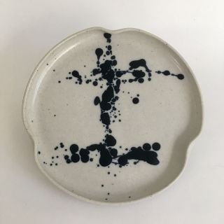 Claire Lippmann - Cerámica de alta temperatura, torno, vidriado.