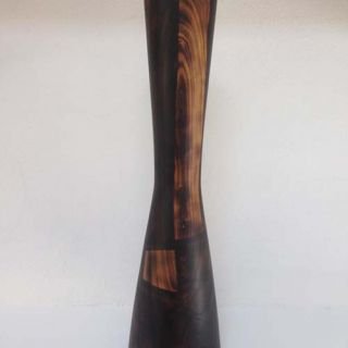 Claire Lippmann - Fresno, madera quemada, barniz.