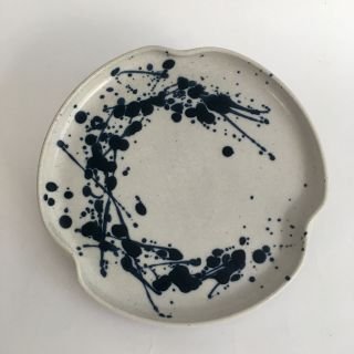 Claire Lippmann - Cerámica de alta temperatura, torno, vidriado.